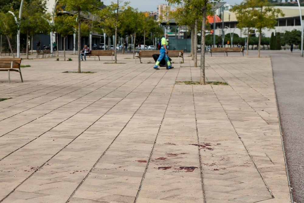 Un muerto en una pelea con más de 30 implicados en Badalona