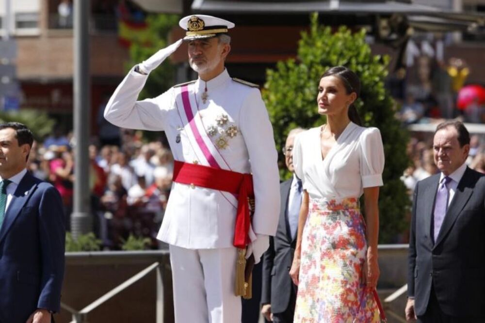 Los Reyes presiden el desfile de Día de las Fuerzas Armadas 2023   / ÁLEX CÁMARA