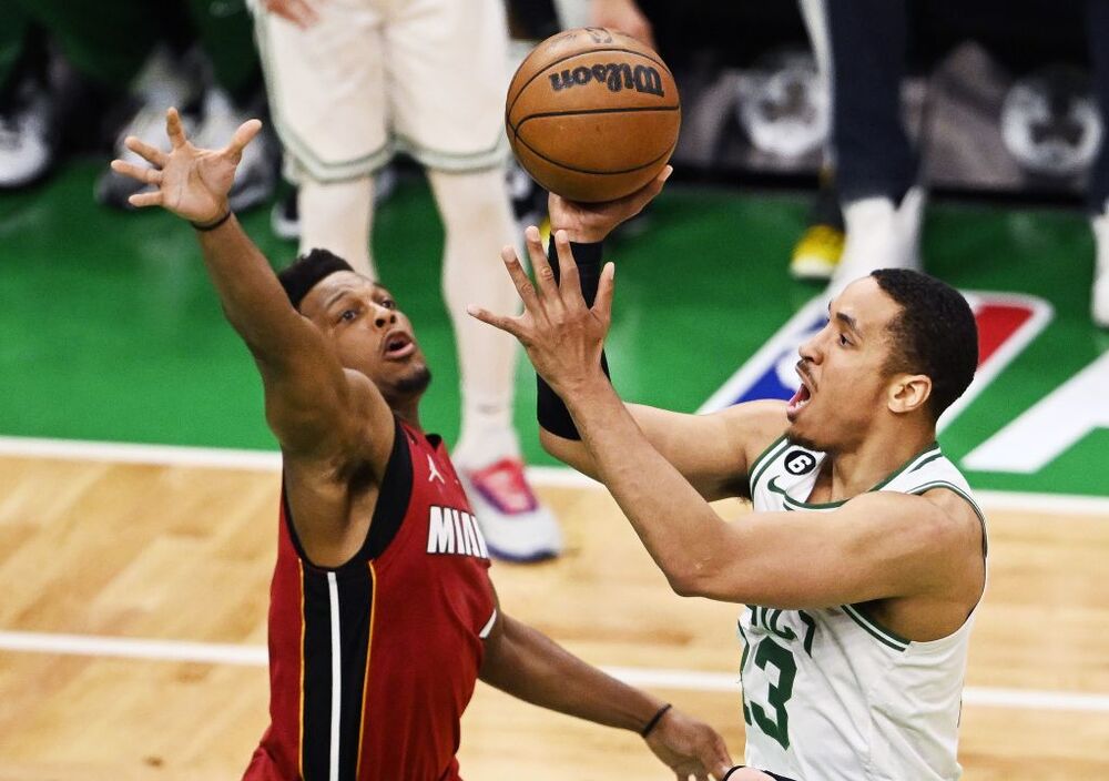 NBA Eastern Conference Finals - Miami Heat at Boston Celtics  / JOHN CETRINO