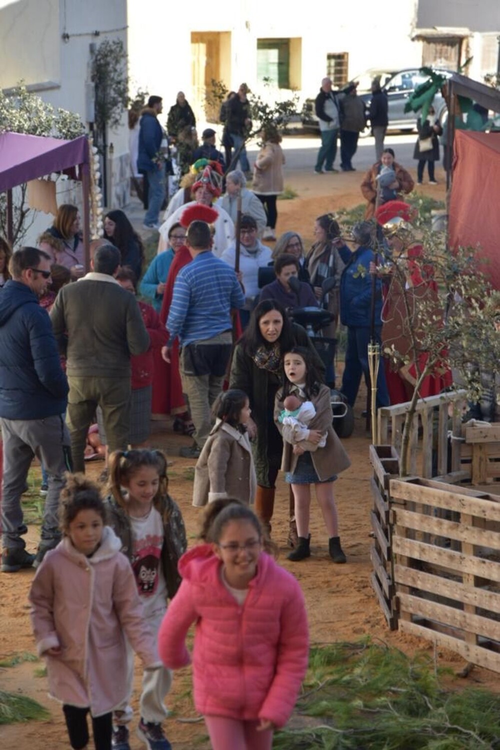 El primer Belén Viviente de Villar de Cañas sorprende