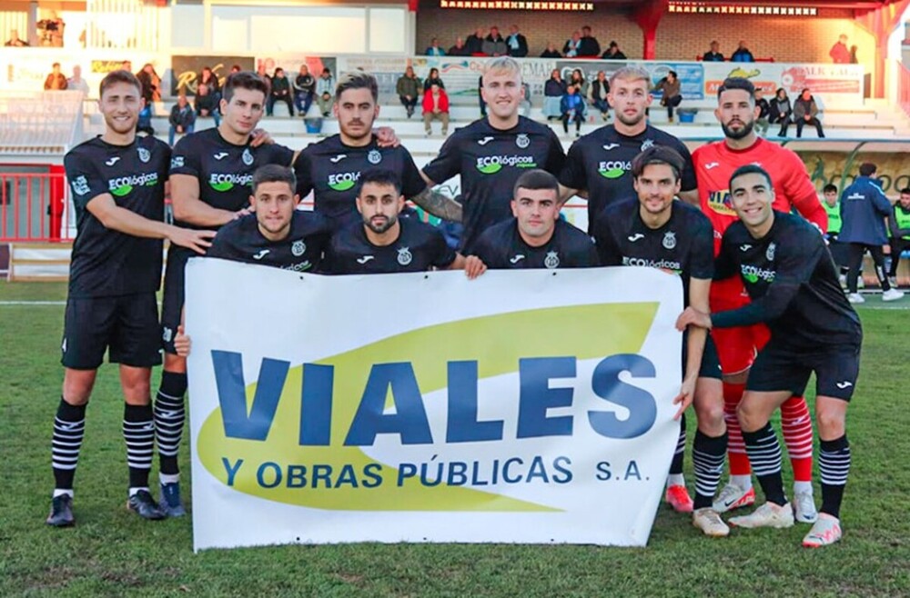 Tablas en un disputado derbi (0-0) y adiós al liderato