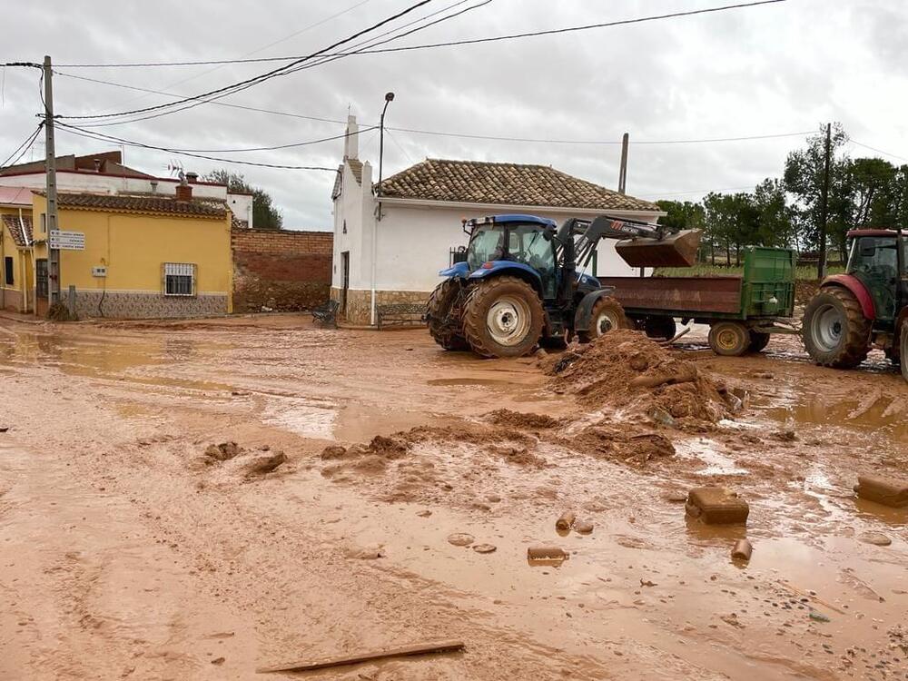 La DANA genera estragos y causa el caos en Buenache de Alarcón   / B. PRIETO