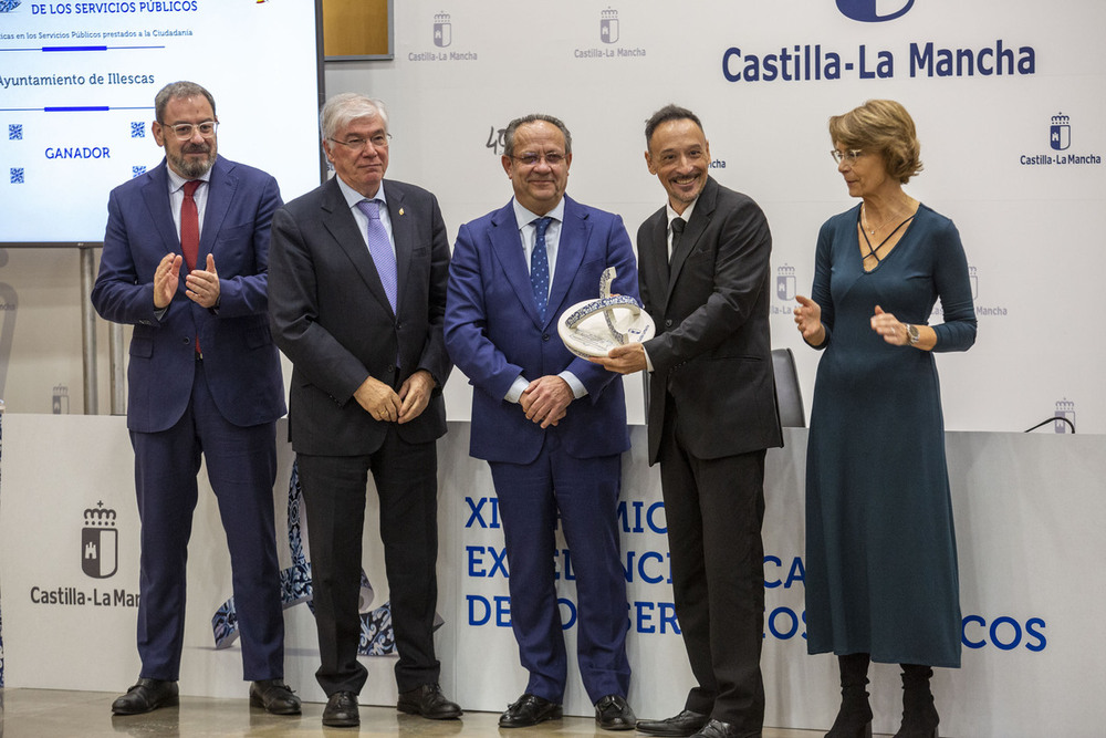 Entregan los Premios a la Excelencia de los Servicios Públicos