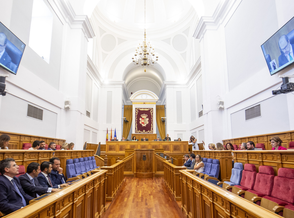 Amores, Zamora y De la Rosa, nuevos senadores autonómicos