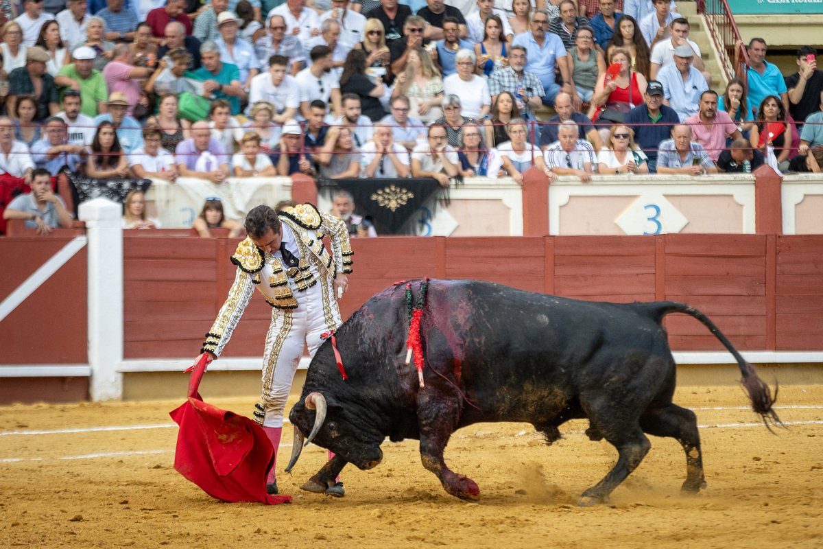 5ª de la feria taurina de San Julián  / JAVIER GUIJARRO