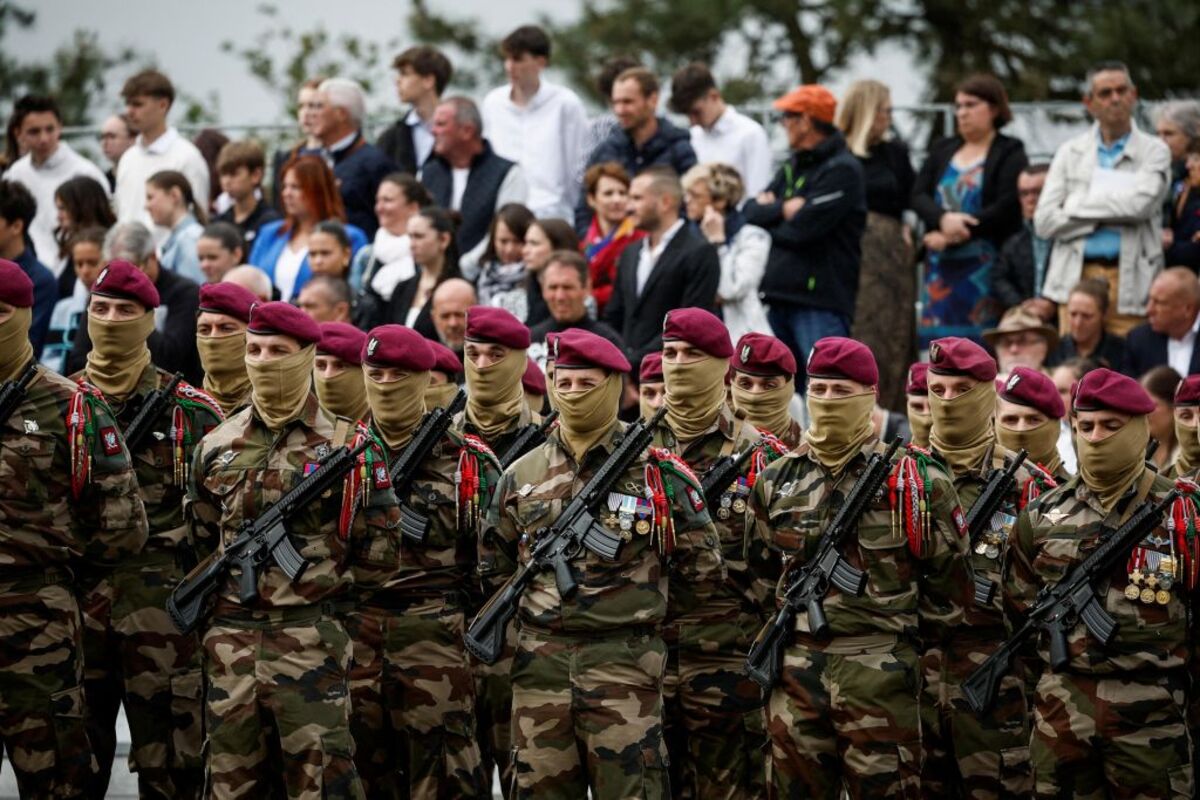 French President Macron pays tribute to French Resistance fighters in Brittany  / BENOIT TESSIER / POOL