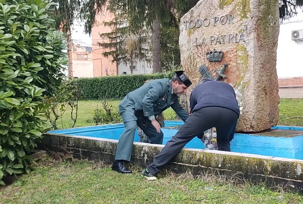 Agricultores y ganaderos rinden homenaje a la Guardia Civil