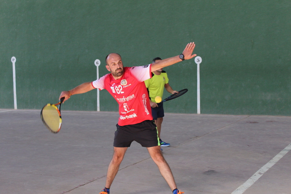 Martínez y Mota ganan en el trofeo de frontenis de Quintanar