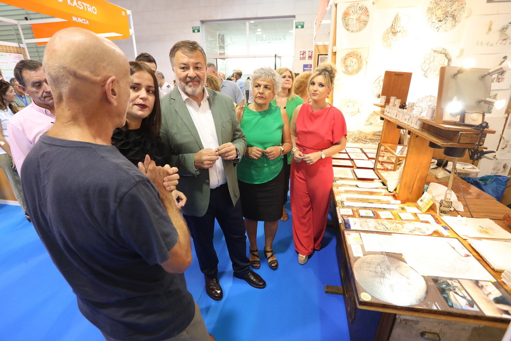 La XXXVII Feria de Artesanía abre sus puertas