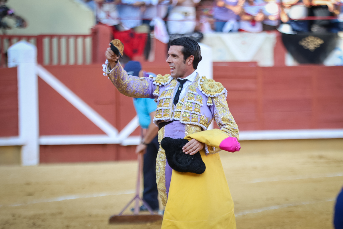 1ª de la feria taurina de San Julián  / JAVIER GUIJARRO