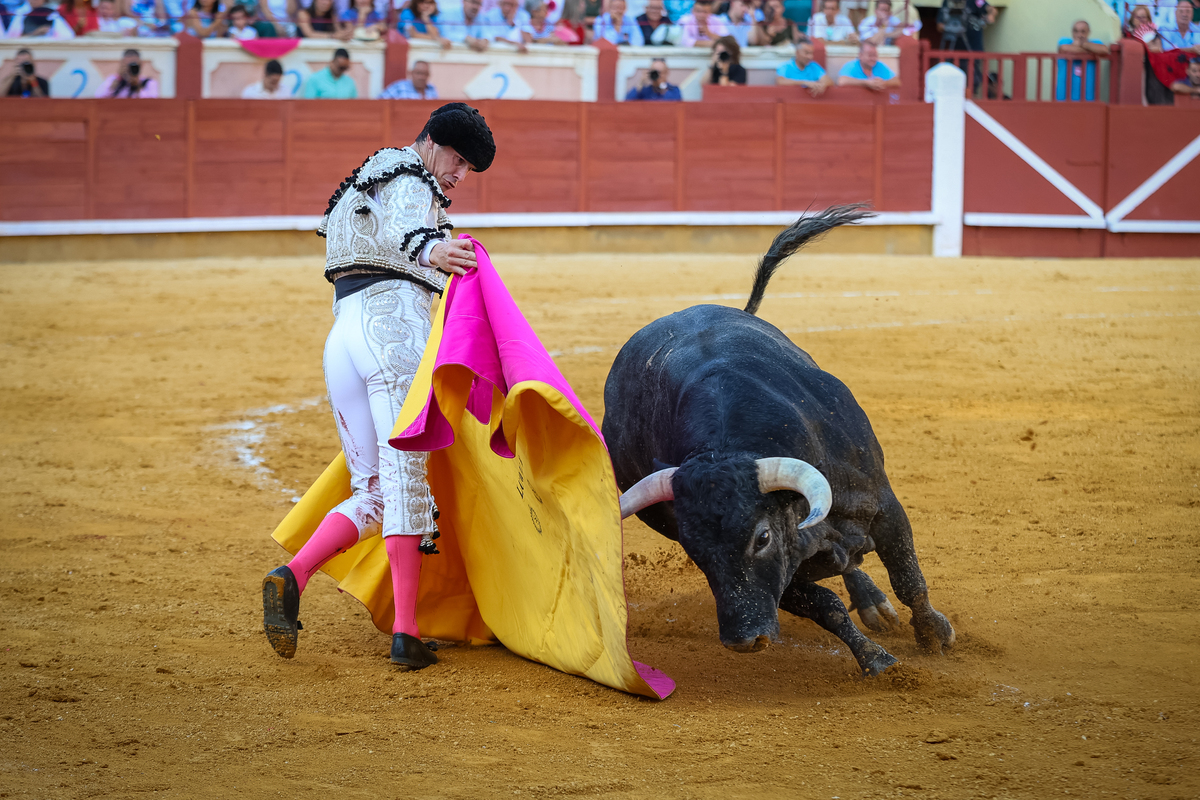 1ª de la feria taurina de San Julián  / JAVIER GUIJARRO