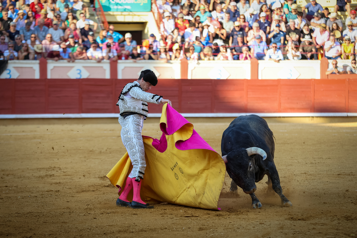 1ª de la feria taurina de San Julián  / JAVIER GUIJARRO