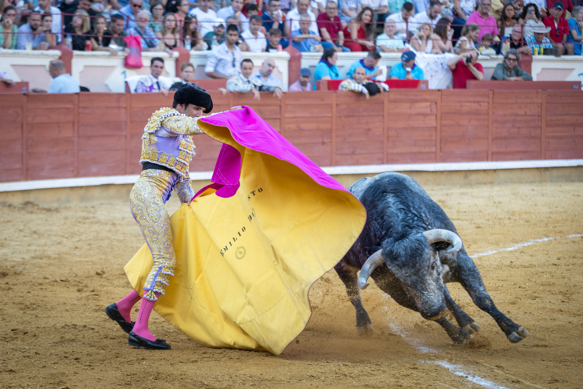 1ª de la feria taurina de San Julián  / JAVIER GUIJARRO