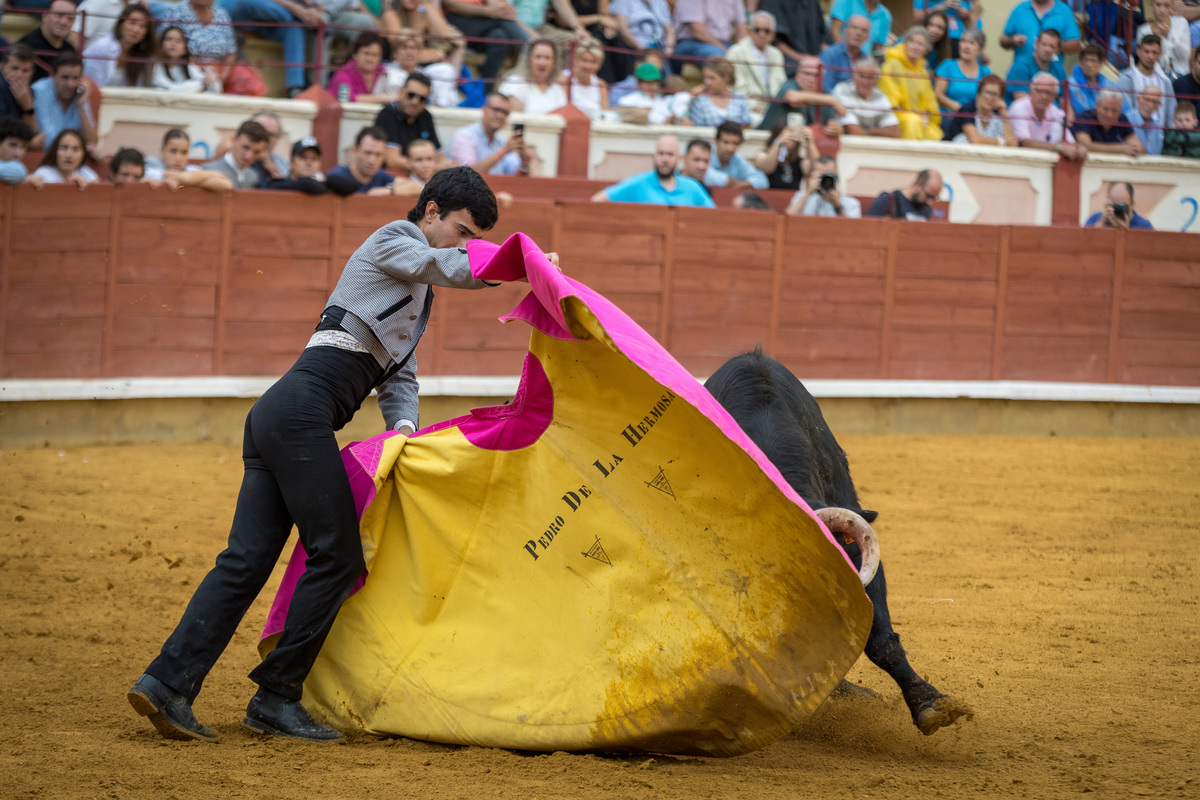 6ª de la feria taurina de San Julián  / JAVIER GUIJARRO