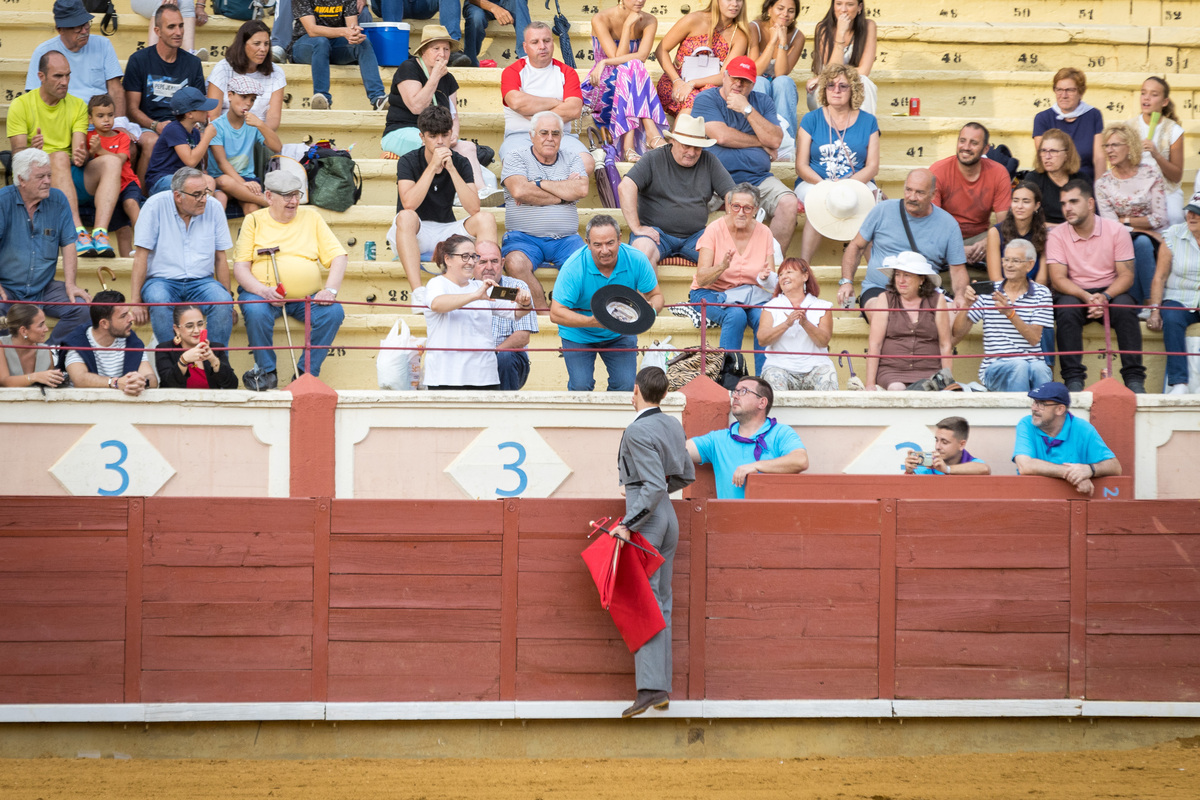 6ª de la feria taurina de San Julián  / JAVIER GUIJARRO