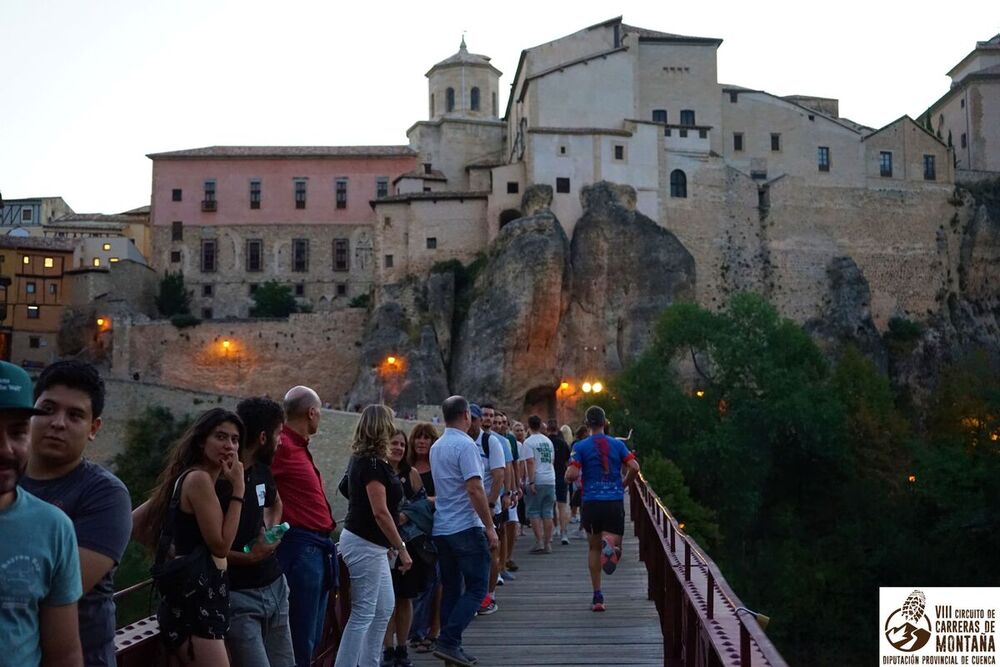 Un desafío nocturno en los emblemáticos paisajes de Cuenca