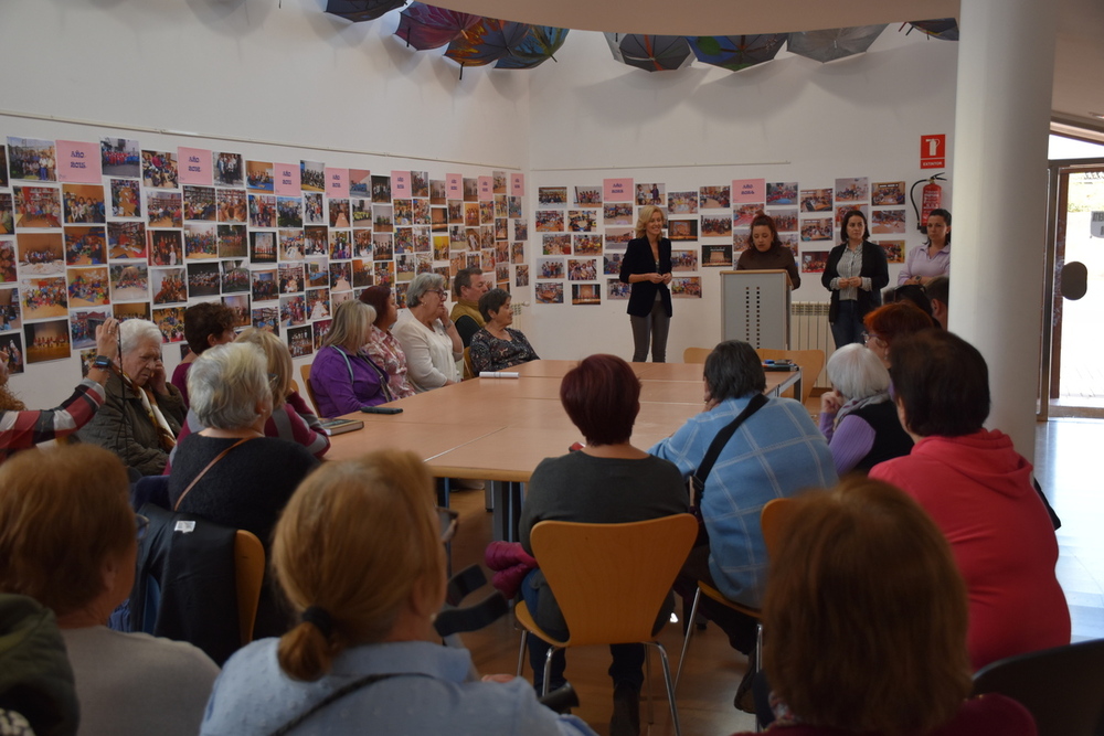 La Junta felicita a la biblioteca de Sotos por su aniversario