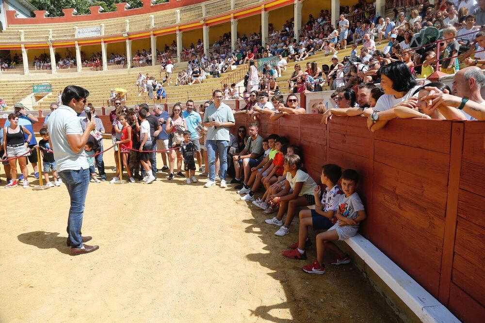 Ventura 'abre' la tauromaquia a los más pequeños