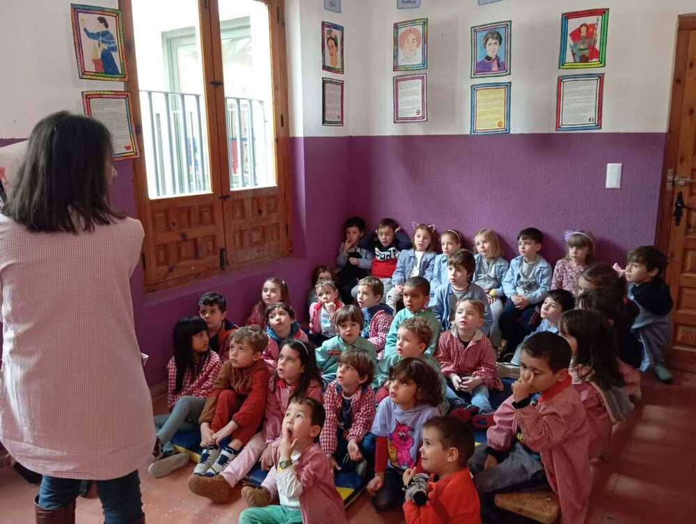 El CEIP El Carmen, con las mujeres y por la igualdad