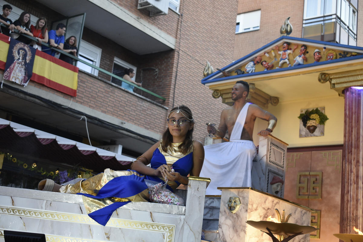 Desfile de carrozas de las fiestas patronales de Tarancón  / JJ.TT.