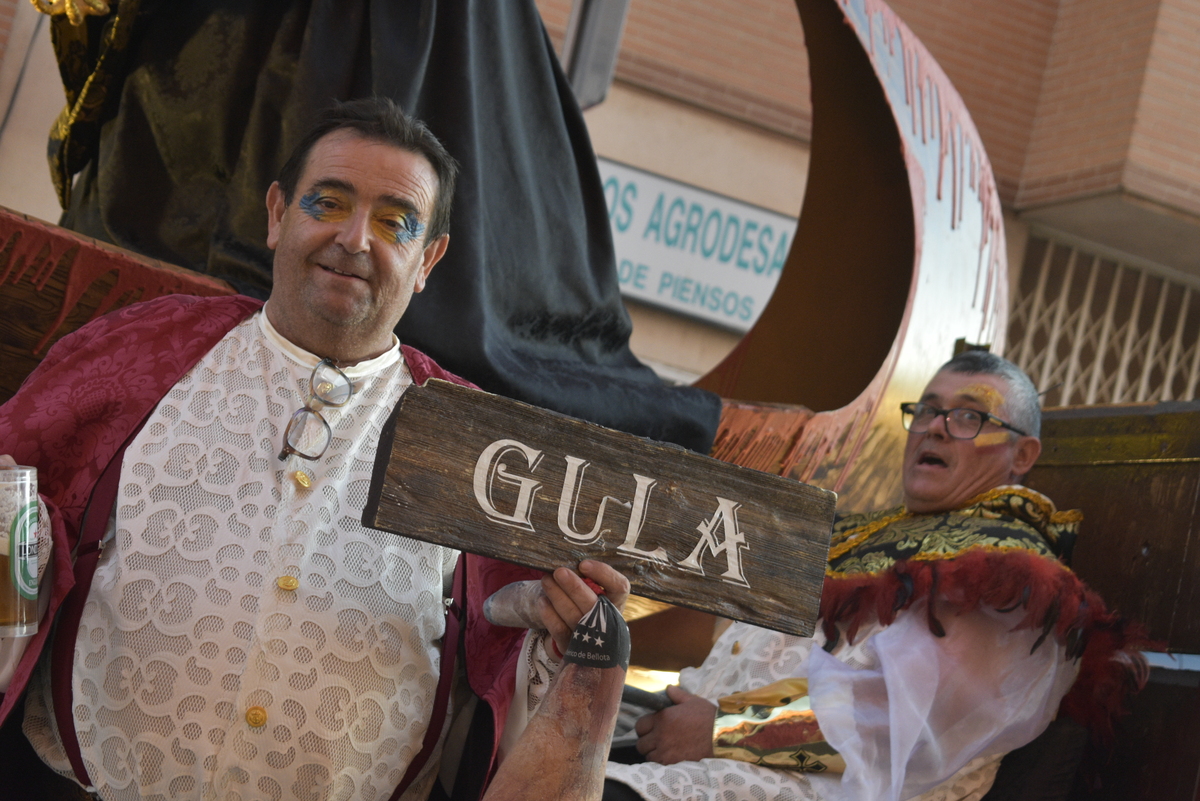 Desfile de carrozas de las fiestas patronales de Tarancón  / JJ.TT.