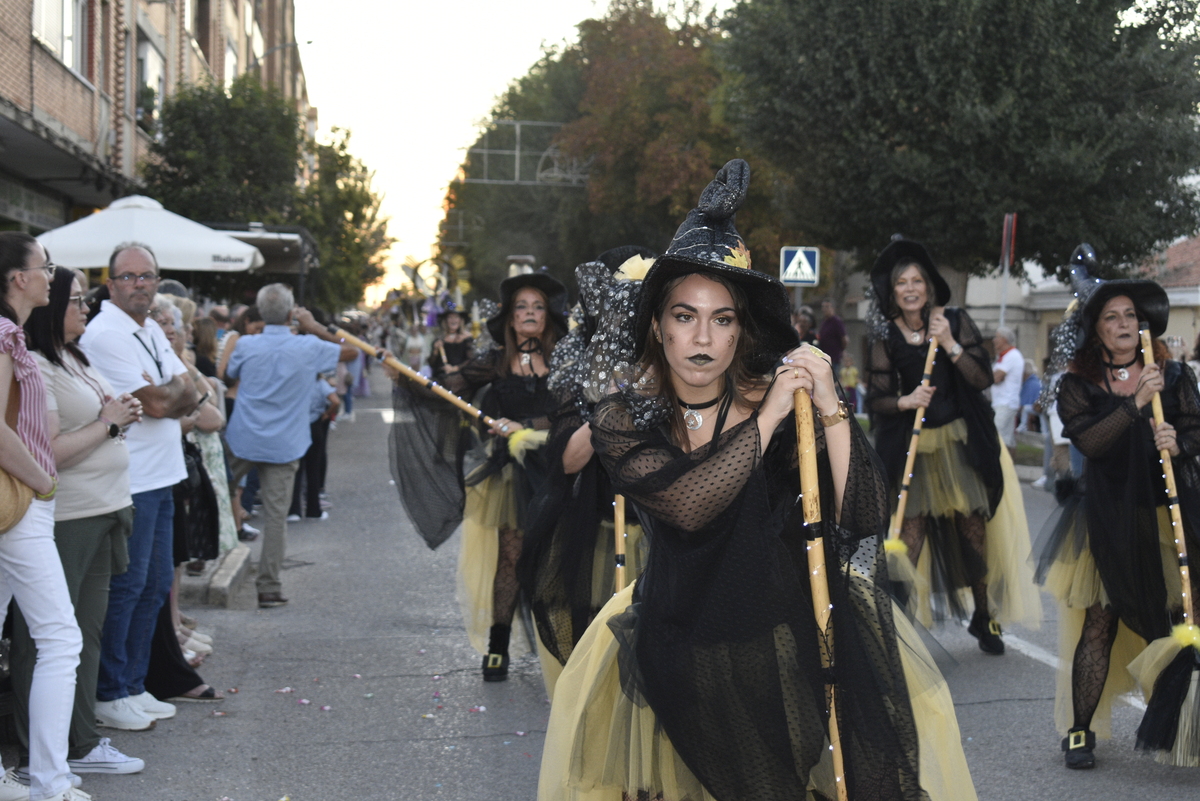 Desfile de carrozas de las fiestas patronales de Tarancón  / JJ.TT.