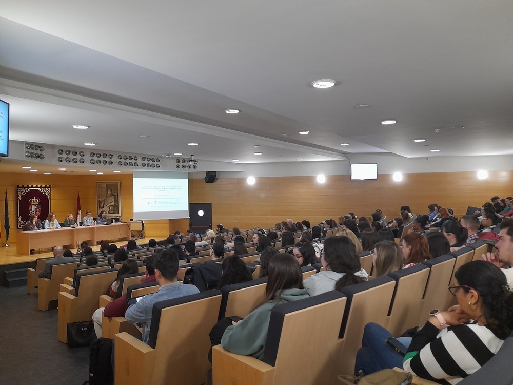 La maternidad por gestación subrogada de Ana Obregón, a debate