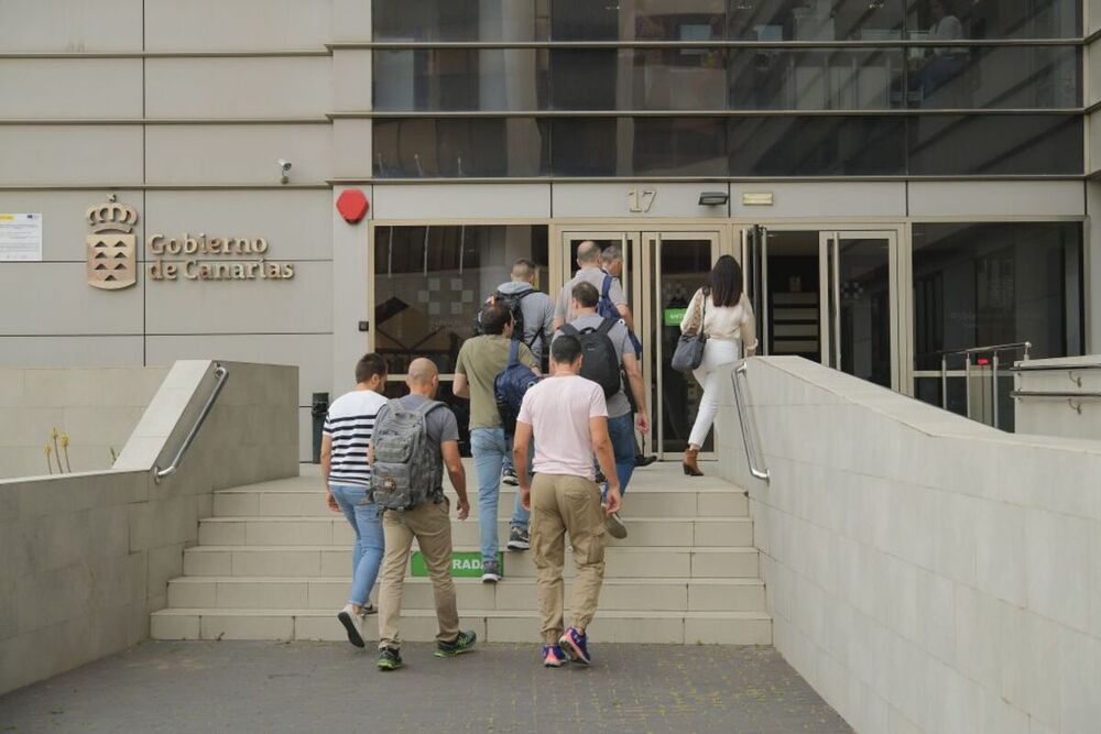 Miembros de la Policía Judicial se han personado este jueves en la sede del Servicio Canario de Salud en Las Palmas de Gran Canaria