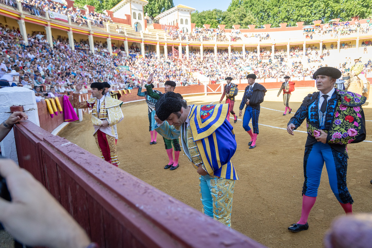 3ª de la feria taurina de San Julián  / JAVIER GUIJARRO