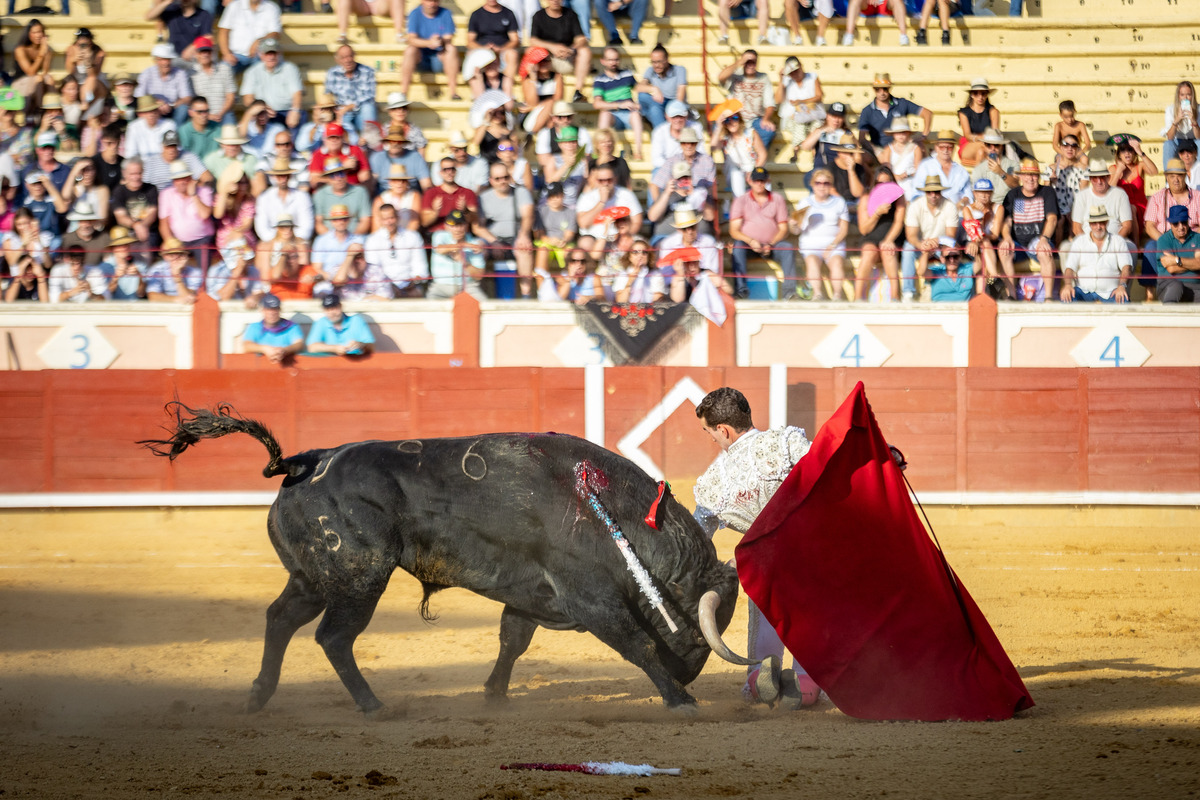 3ª de la feria taurina de San Julián  / JAVIER GUIJARRO