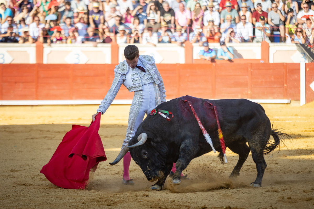 3ª de la feria taurina de San Julián  / JAVIER GUIJARRO