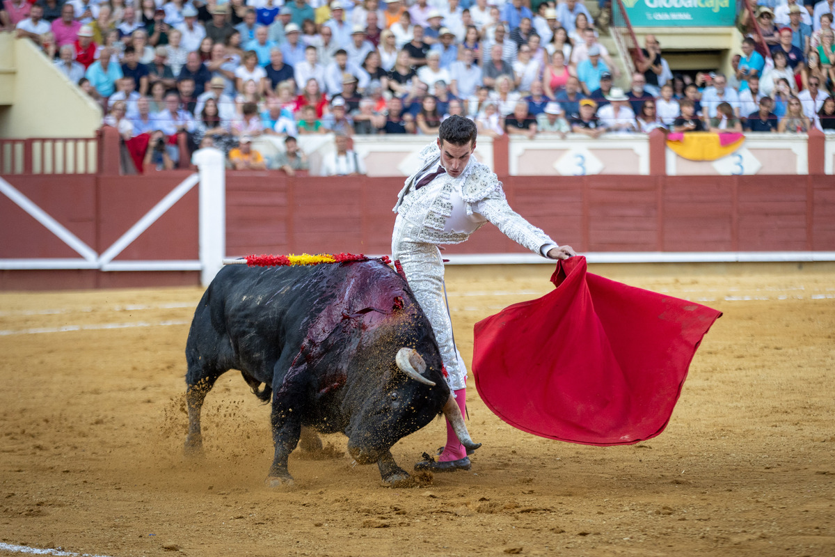 3ª de la feria taurina de San Julián  / JAVIER GUIJARRO