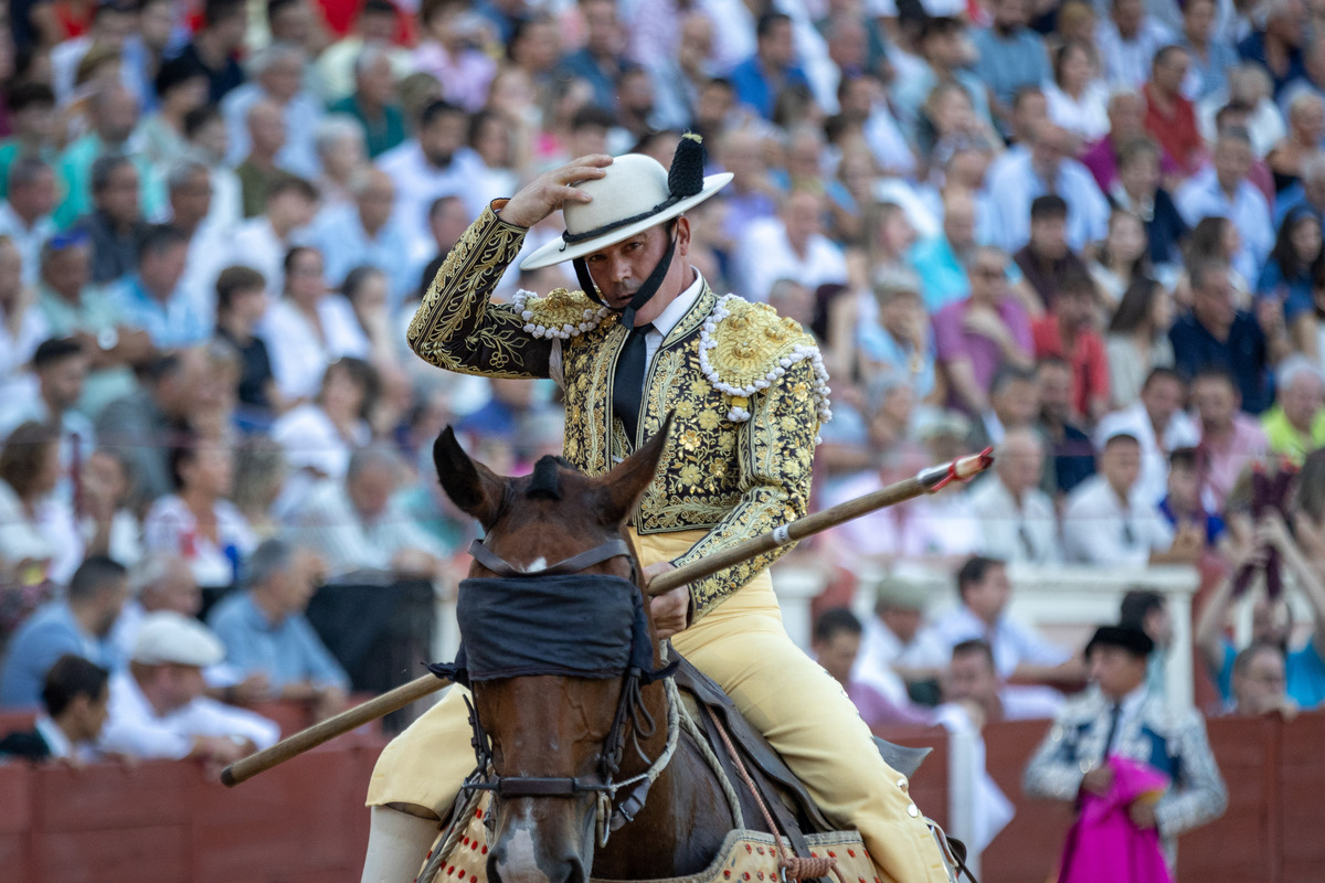 3ª de la feria taurina de San Julián  / JAVIER GUIJARRO