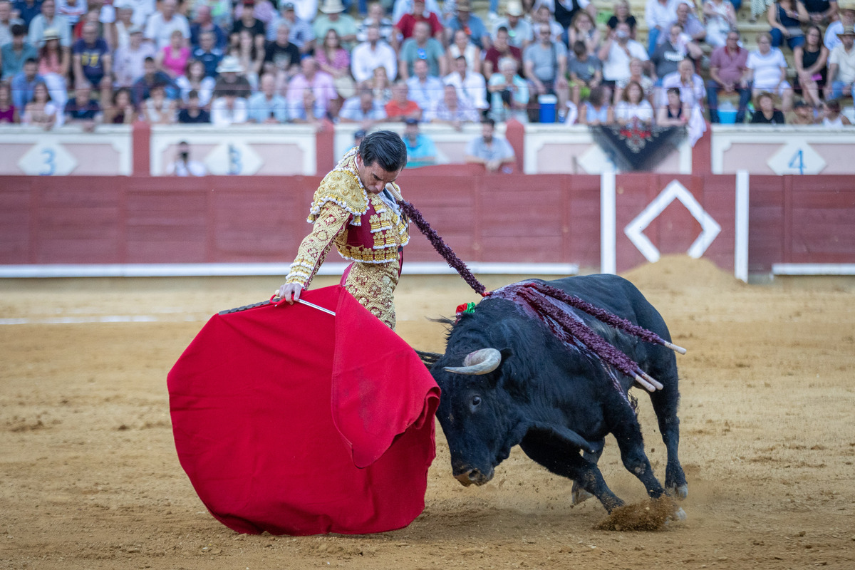 3ª de la feria taurina de San Julián  / JAVIER GUIJARRO