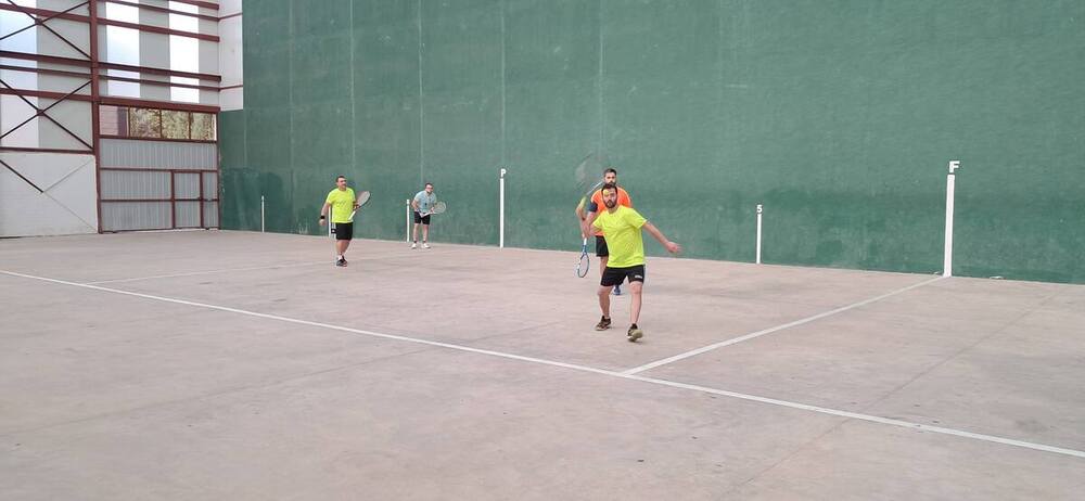 Espada y Carrasco, campeones provinciales de frontenis