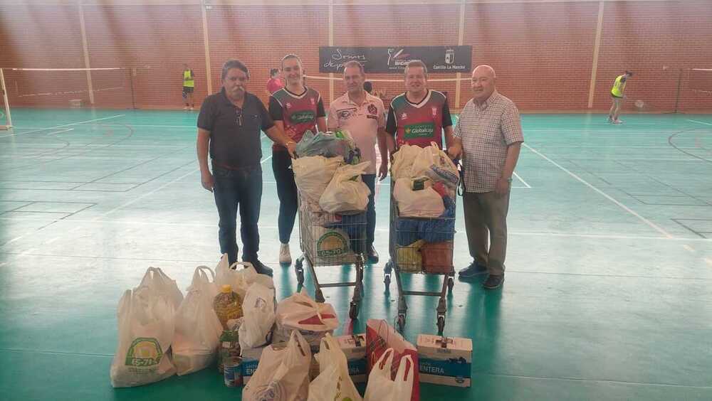 El XXVII Memorial Samuel Ferrer de Bádminton es todo un éxito