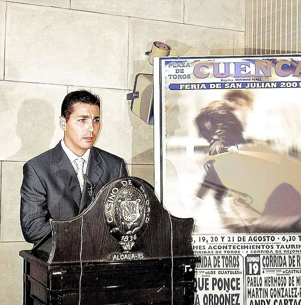 1999: Maximino pone en órbita la Feria de Cuenca en el planeta