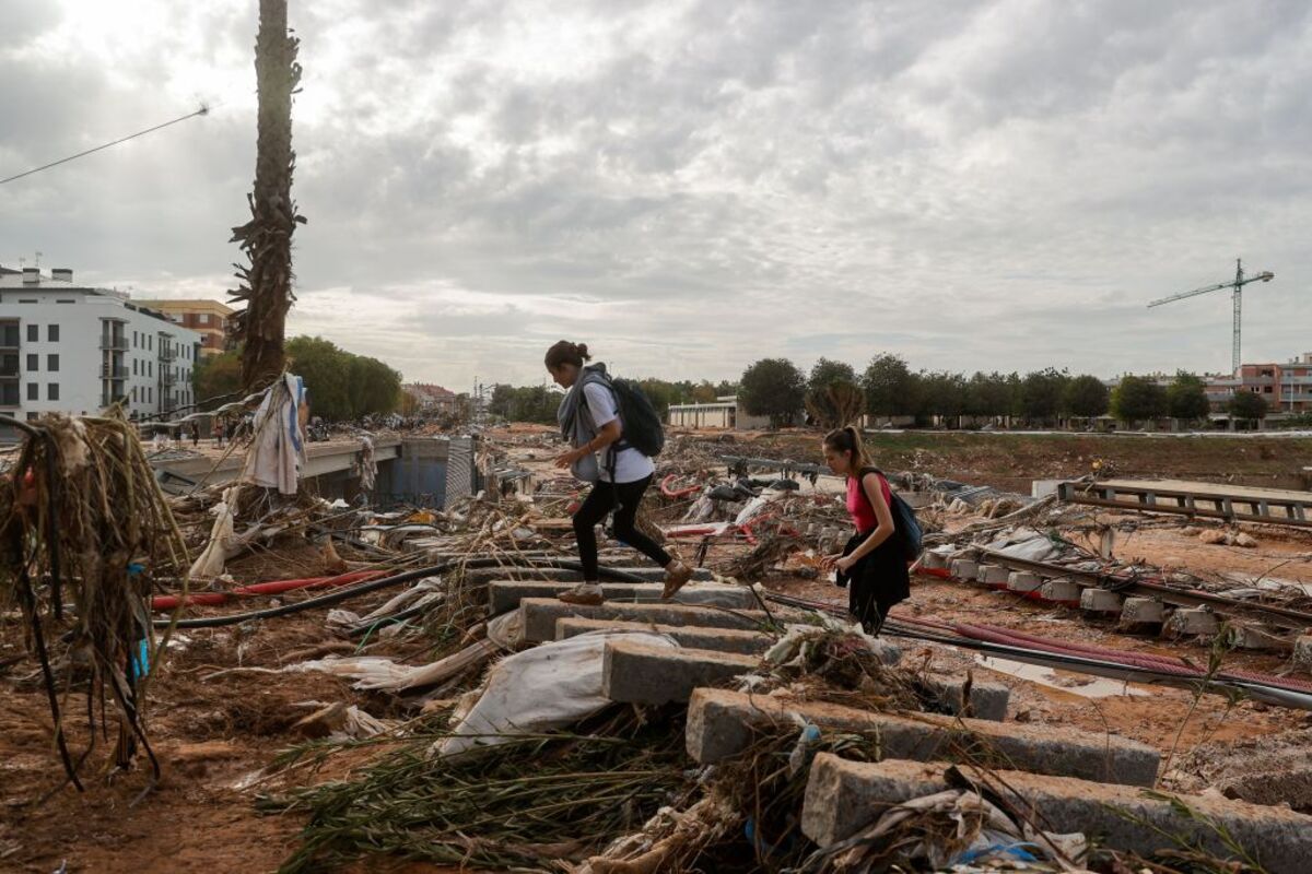 Situación por las inundaciones en Valencia  / MANUEL BRUQUE