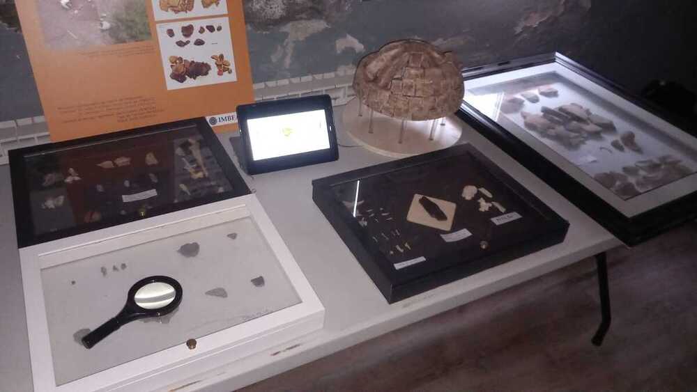 Material en estudio de la Cueva de la Judía (Valera de Abajo) y de Mira.