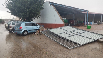 Una fuerte tormenta causa daños en Graja de Iniesta