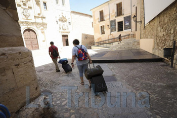 Casi récord de viajeros y estancias en los hoteles hasta julio