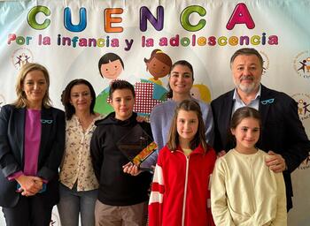 Reconocen al colegio Ramón y Cajal en su 90 aniversario