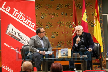 «Los juglares son los padres de la lengua y ni los conocemos»