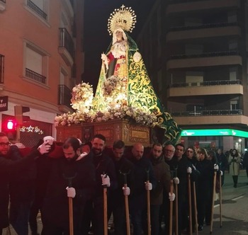 San Juan Evangelista conmemora a la Virgen de la Esperanza