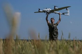 Ucrania lanza un ataque masivo con drones contra Rusia