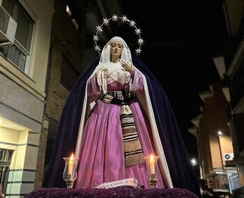 Fe y recogimiento en el traslado de la Virgen de la Salud