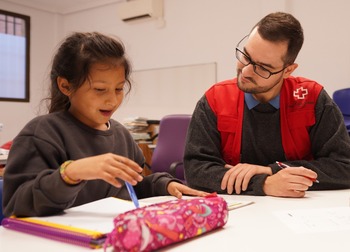 Comienzan las clases de refuerzo escolar de Cruz Roja