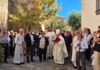 Inauguran la nueva torre de la iglesia de Valdemoro del Rey