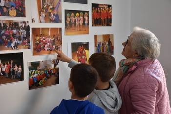 La Junta felicita a la biblioteca de Sotos por su aniversario