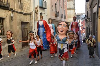 Las fiestas que cada cual cuenta según le van